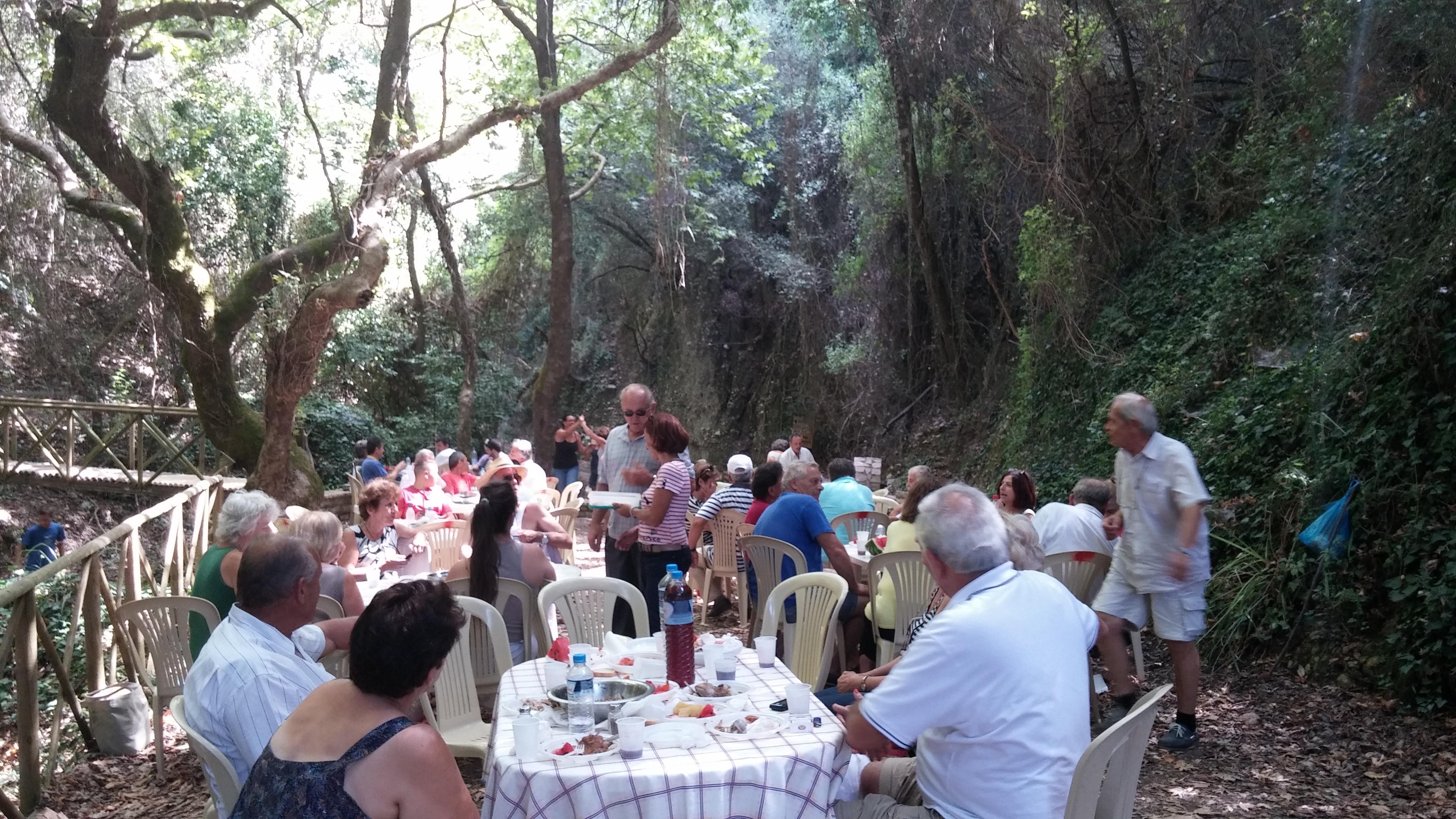 Irida Beach Resort Suites Kyparissia Buitenkant foto
