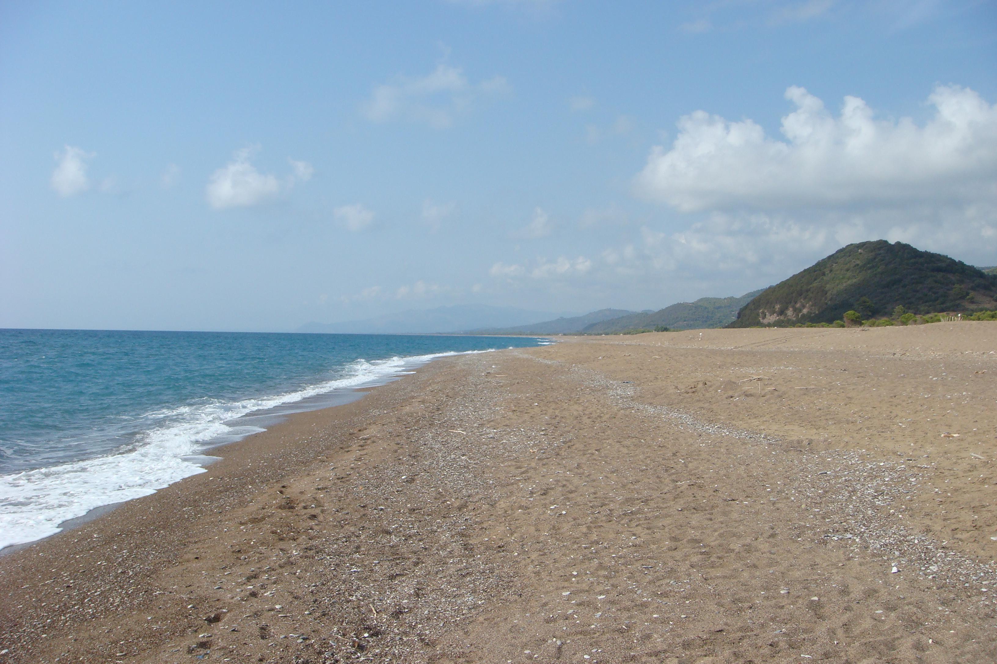 Irida Beach Resort Suites Kyparissia Buitenkant foto