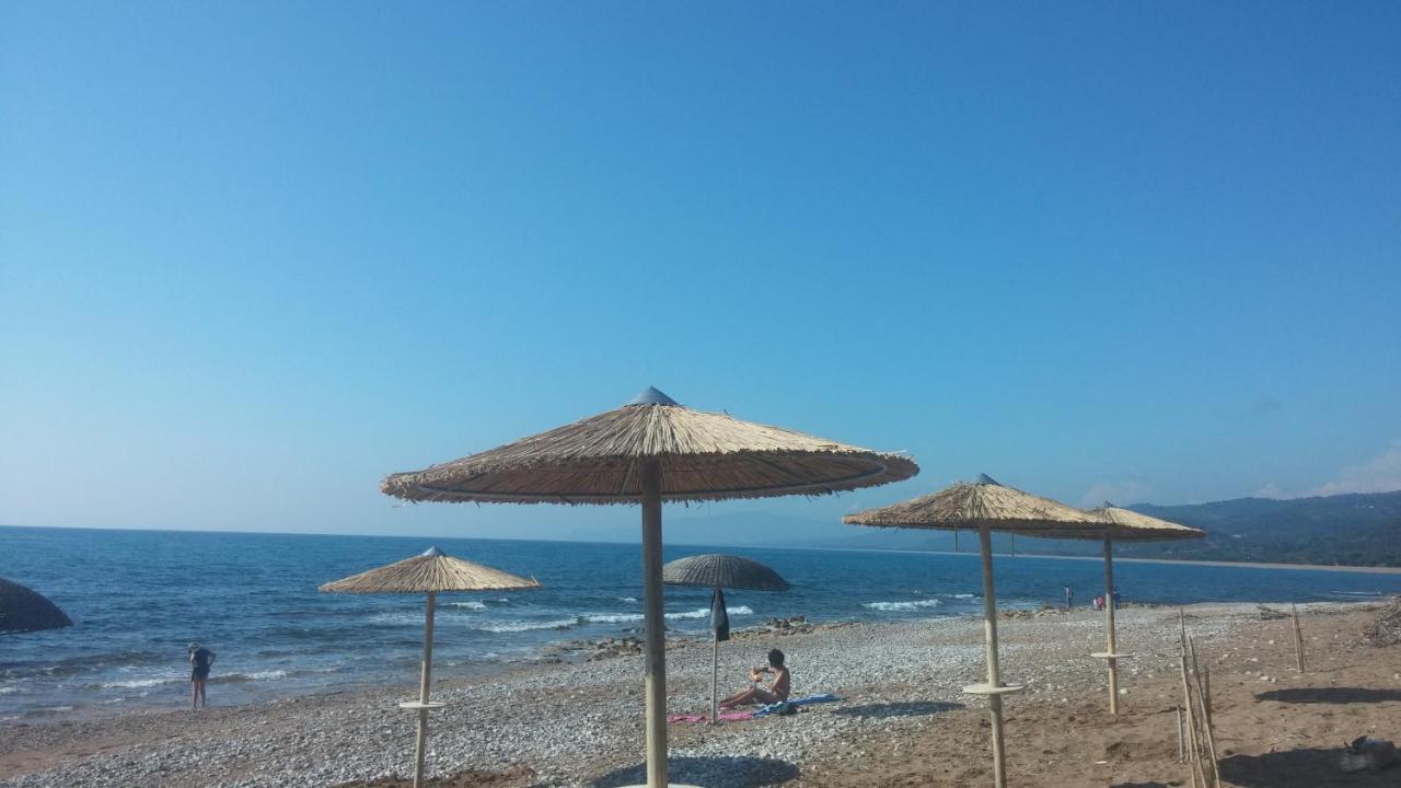 Irida Beach Resort Suites Kyparissia Buitenkant foto